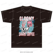 GLOOMY meets SHARK COFFEE Tシャツ たたきつけ【2026年11月末より順次発送予定】